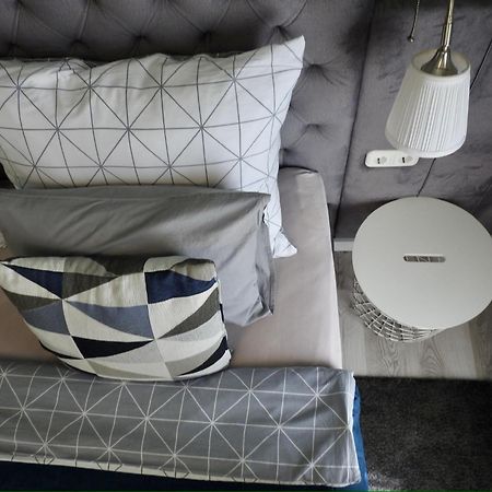 Hollik Apartmanhaz 블로톤퓌레드 외부 사진