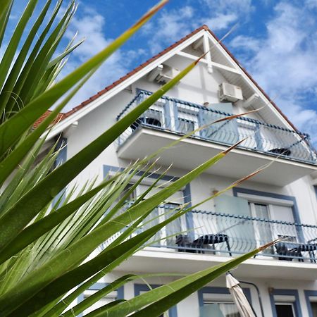 Hollik Apartmanhaz 블로톤퓌레드 외부 사진