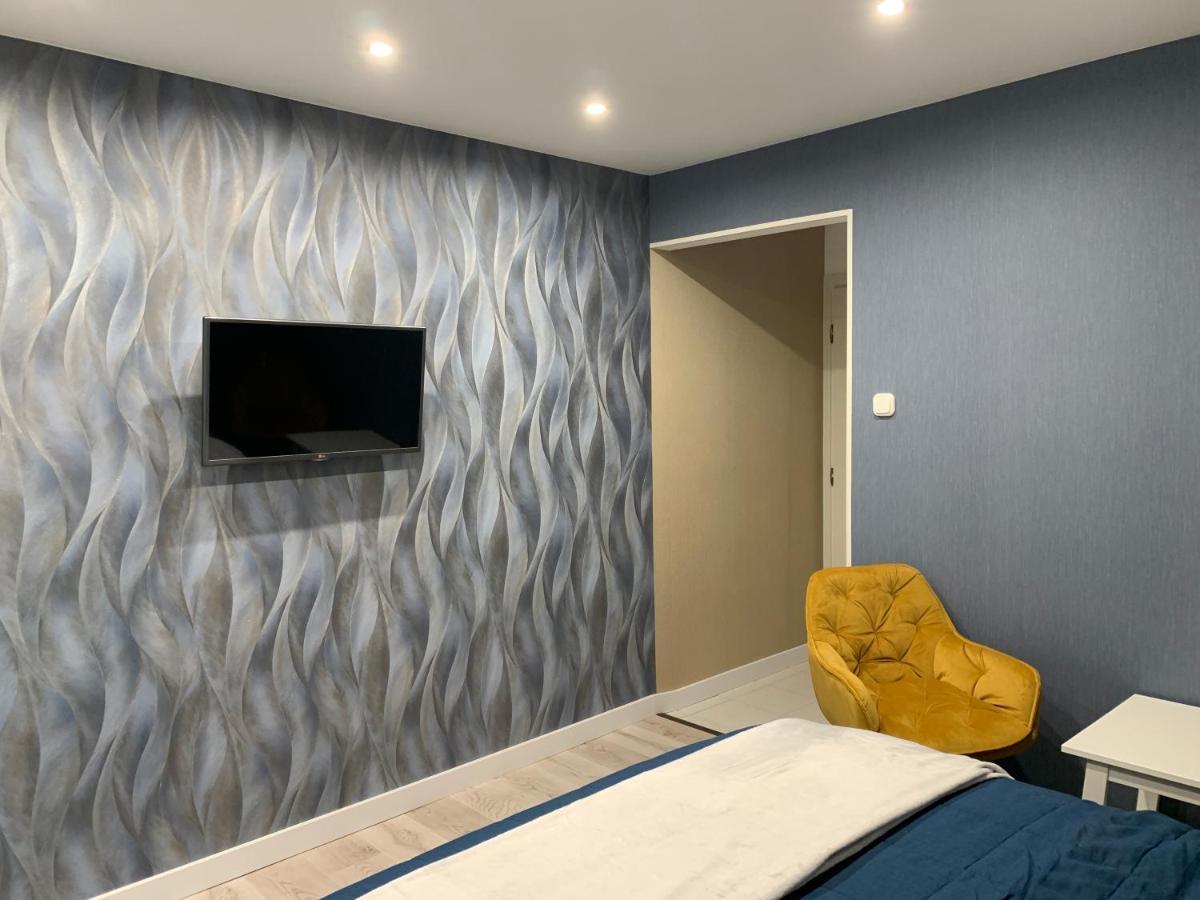 Hollik Apartmanhaz 블로톤퓌레드 외부 사진