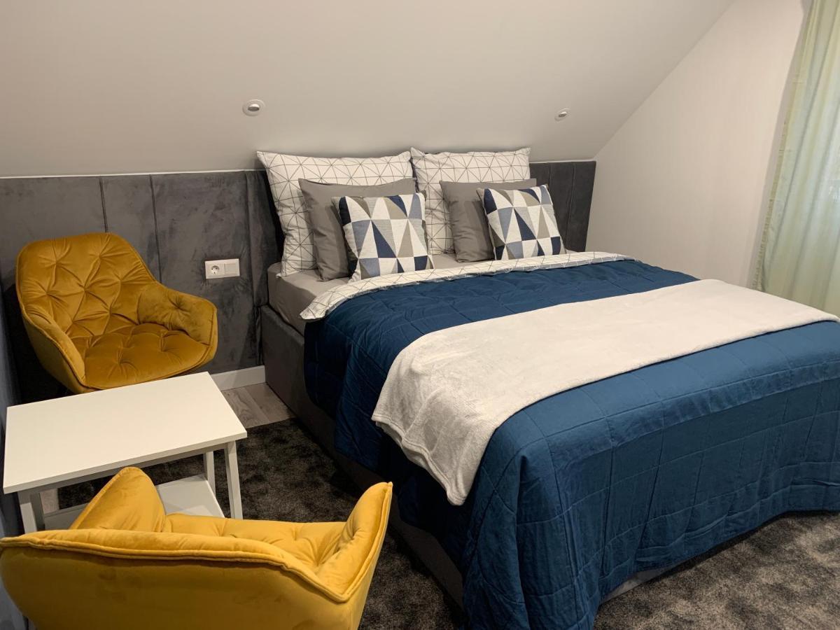 Hollik Apartmanhaz 블로톤퓌레드 외부 사진