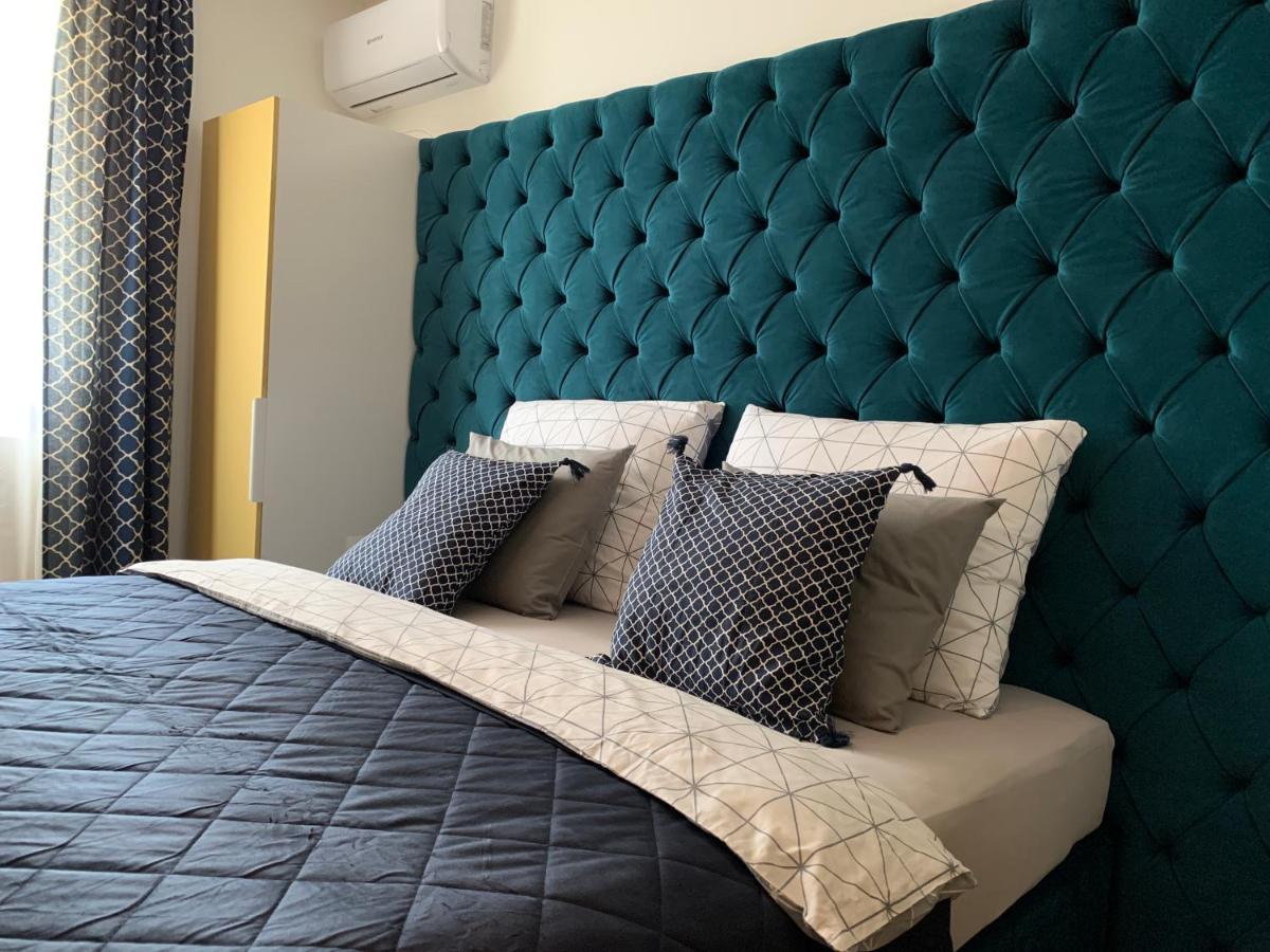 Hollik Apartmanhaz 블로톤퓌레드 외부 사진