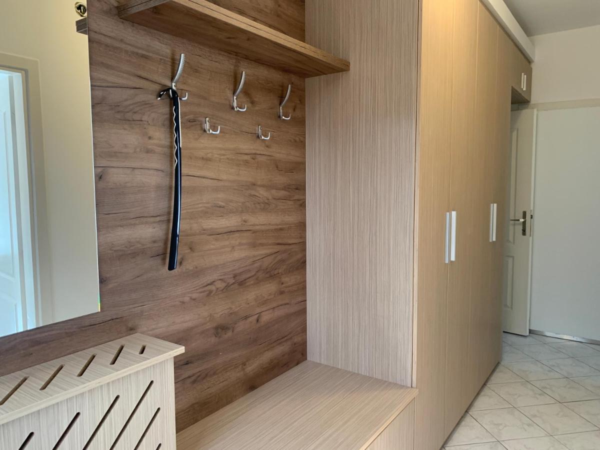 Hollik Apartmanhaz 블로톤퓌레드 외부 사진