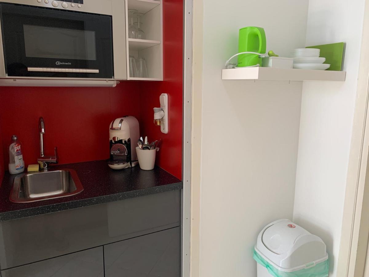 Hollik Apartmanhaz 블로톤퓌레드 외부 사진