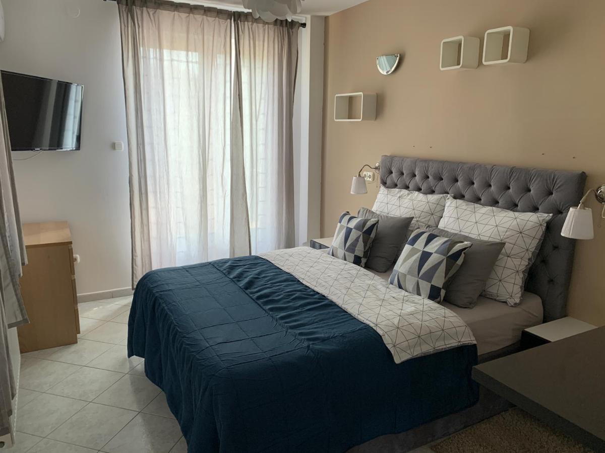 Hollik Apartmanhaz 블로톤퓌레드 외부 사진