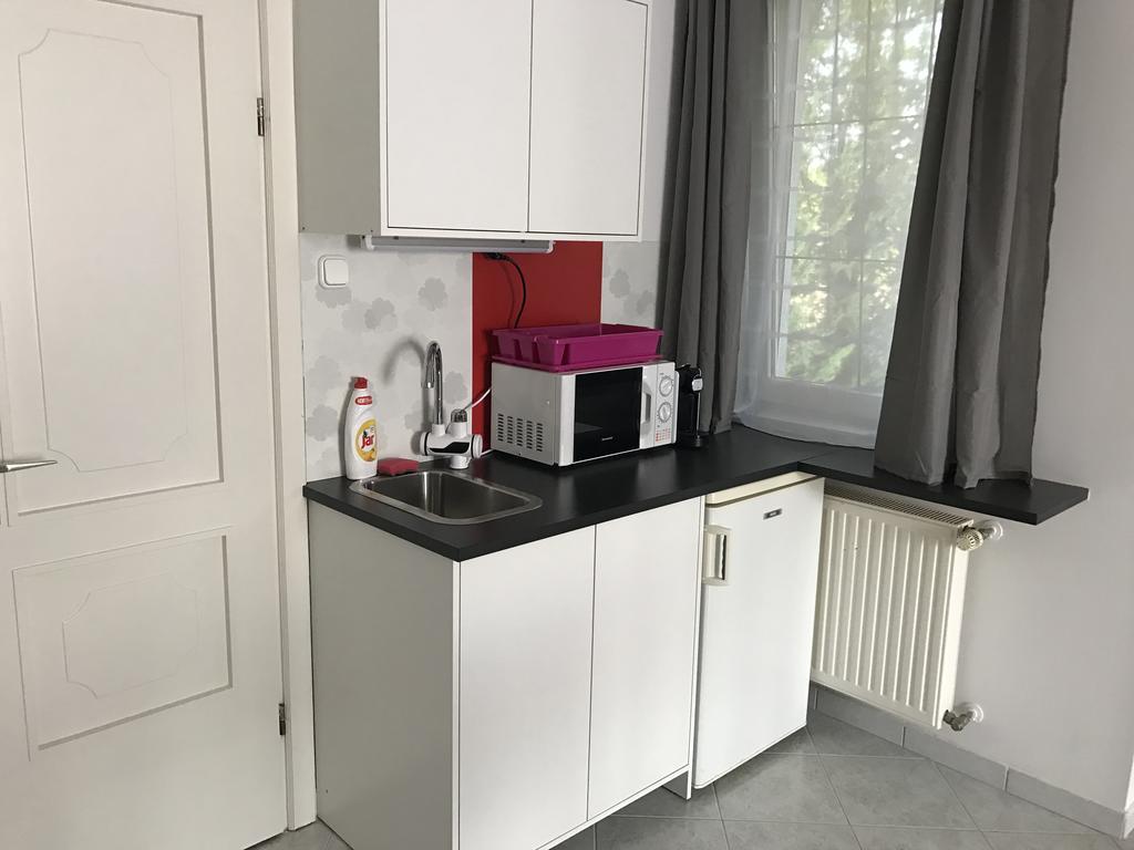 Hollik Apartmanhaz 블로톤퓌레드 외부 사진